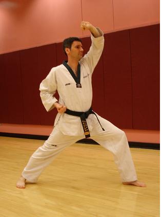 taekwondo_high_blocks_image_title_dbwsy.jpg