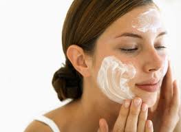 From the kitchen shelf: Quick home remedies for acne scars 5 oatmeal yoghurt and sour cream face pack image title wziv7