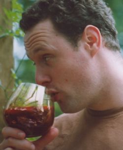 drinking increases bowel cancer risk