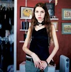 girl diagnosed with anorexia