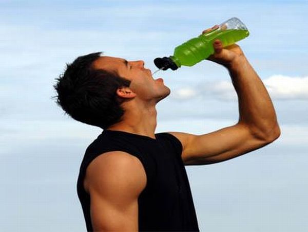 People having drinks during exercise